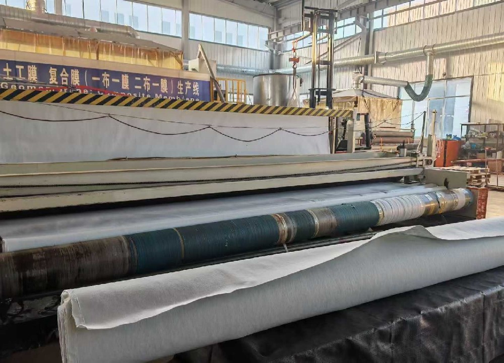 泰安防水土工布廠(chǎng)家，泰安復(fù)合土工膜廠(chǎng)家
